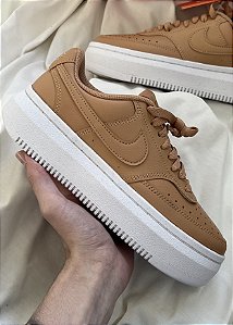 NIKE COURT VISION ALTA (forma justa)