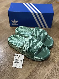 CHINELO ADIDAS ADILETTE 22 (verde)