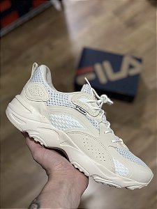 FILA TRACER