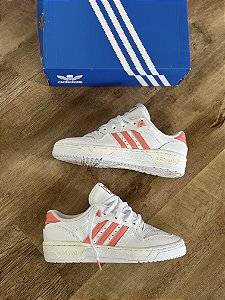 ADIDAS RIVALRY LOW (White/coral)