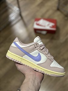 NIKE DUNK LOW “Pink Oxford”