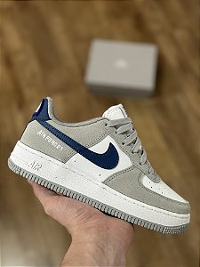 NIKE AIR FORCE 1 LV8 GS Athletic Club “smoke grey/marina”