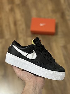 NIKE BLAZER LOW PLATFORM (black/white)