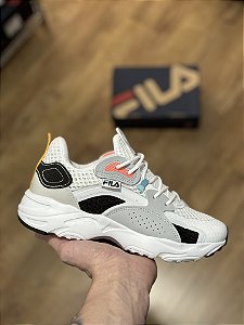 FILA TRACER