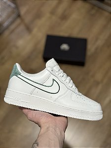 NIKE AIR FORCE 1 ‘07 LV8 “Resort and Sport”