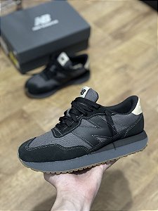 NEW BALANCE 237 (black/gum)