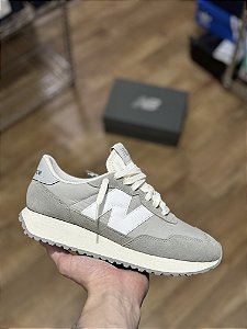 NEW BALANCE 237 (cinza)