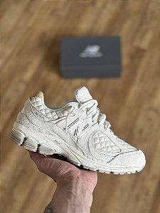 NEW BALANCE 2002R “Sea Salt”