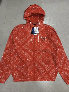 CORTA VENTO NEW ERA CHICAGO BULLS (paisley)