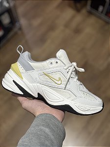 NIKE M2K TEKNO (celery)
