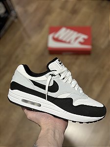 NIKE AIR MAX 1 (white/black)