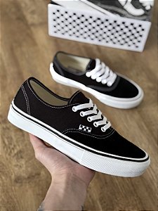 VANS AUTHENTIC SKATE