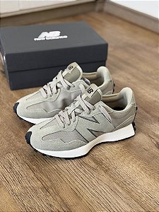 NEW BALANCE 327 (verde olivia)