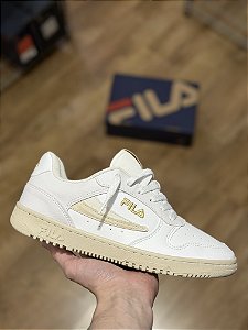 FILA FX-33 LOW (Raw White/Golden)