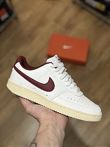 NIKE COURT VISION LOW (branco/vinho)