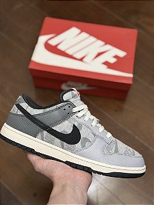 NIKE DUNK LOW SE “Copy Paste”