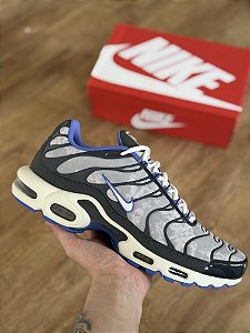 NIKE AIR MAX PLUS SE “Social FC”