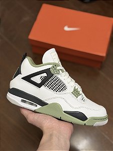 JORDAN 4 RETRO “Seafom”