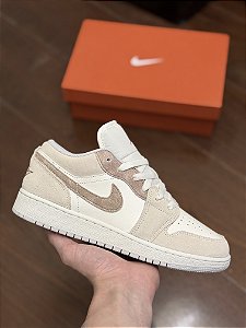 AIR JORDAN 1 LOW SE “Legend Light Brown”