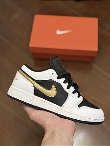 AIR JORDAN 1 LOW GS (Gold Swoosh)
