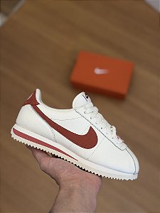 NIKE CORTEZ SE “Valentine’s Day”