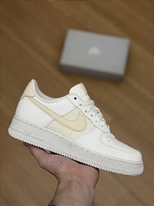 NIKE AIR FORCE 1 “Cross Stich White Cream”