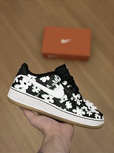 NIKE AIR FORCE 1 “Flowers”
