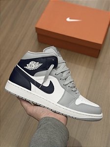 AIR JORDAN 1 MID “Wolf Grey Midnight Navy”
