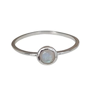 Anel Pedra da Lua Redondo de Prata 925