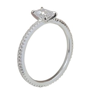 Anel solitário retangular de prata 925