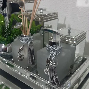 Kit Lavabo Luxo com caixinhas prata