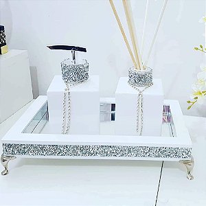 Kit lavabo branco com prata