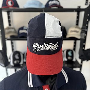 BONÉ FIVE PANEL VERMELHO/ MARINHO - ABA CURVA