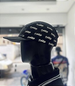 BONÉ FIVE PANEL LOGO BRANCO - ABA RETA