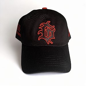 BONÉ GRAU E CORTE 244 - PRETO COM VERMELHO *fecho de plastico*
