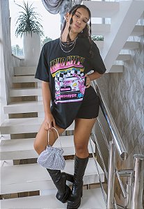Camiseta Boyfriend Hello Kitty Preta