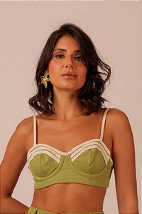 cropped nia oliva