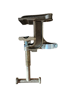 RC600-2231 - Grampo de aterramento p/ conexao ponto de terra