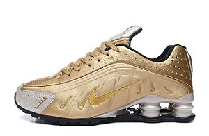 Promoção Tênis 4 molas Nike Shox r4 2020 dourado edição especial gold  tamanhos 34 35 36 37 38 39 40 41 42 43 45 disponiveis - airmaxes