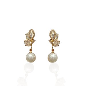 Brinco Folheado Ouro 18k e Prata 925 Borboleta Cravejado Pérola