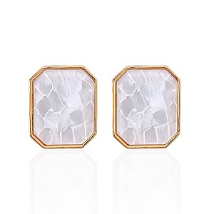 Brinco Folheado Ouro 18k Quadrado Madrepérola Cravejada