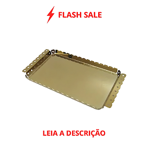 Bandeja Carrilha Dourada em Aço Inox com Desenhos Vazados 47cmX25,7cm