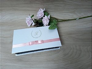 Caixa Convite 15 Anos com Esmalte e Doces | Damas