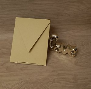 Envelope vertical de Bico em papel Sahara