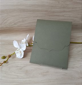 Envelope Vertical com aba Vintage Verde Oliva