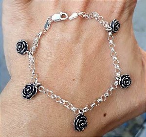 Pulseira De Prata Com Berloques De Rosinhas – Joia em Prata 925 de Qualidade