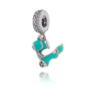 Berloque De Prata Vespa Com Micro Zircônias – Joia em Prata 925 de Qualidade