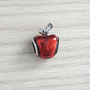 Berloque De Prata Maça Com Micro Zircônias – Joia em Prata 925 de Qualidade