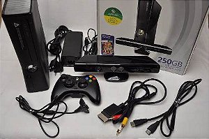 Microsoft Xbox 360 Super Slim 4gb Standard Desbloqueado + Kinect + 2  Controles + 1 Jogo