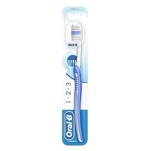 Escova Dental Oral-B 1.2.3 Media